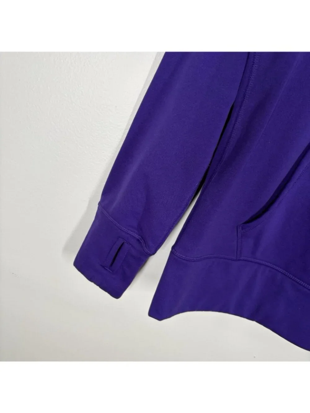 Nike Therma Fit Women L Purple Fleece Raglan Sleeve Crewneck Pullover Sweatshirt